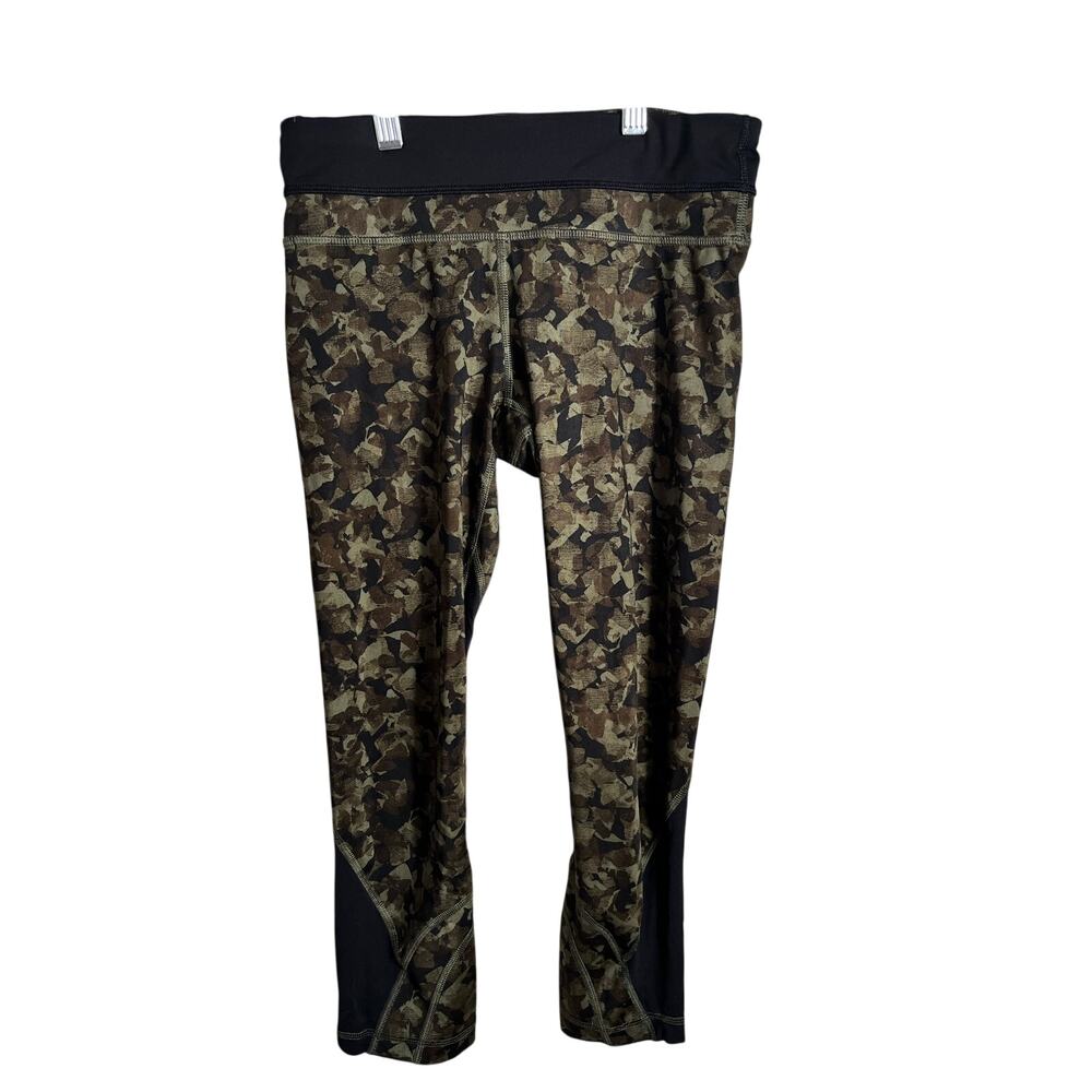 lululemon size 4 women's athletic activewear camo stretch green/black